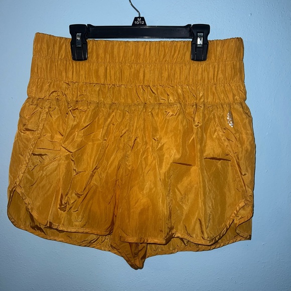 The Way Home Shorts - Honey Mallow - Picture 2 of 3